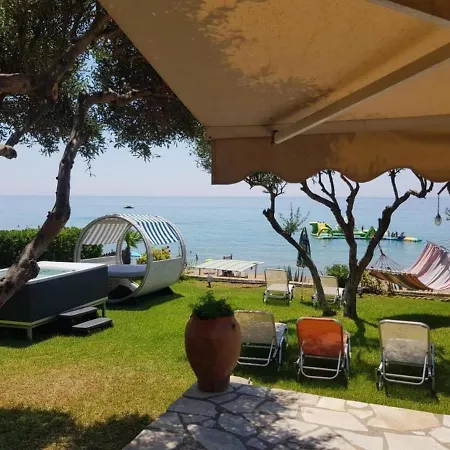 Ferienhaus Glyfada Beachfront 52 *