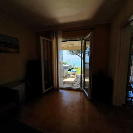 Ferienhaus Glyfada Beachfront 52